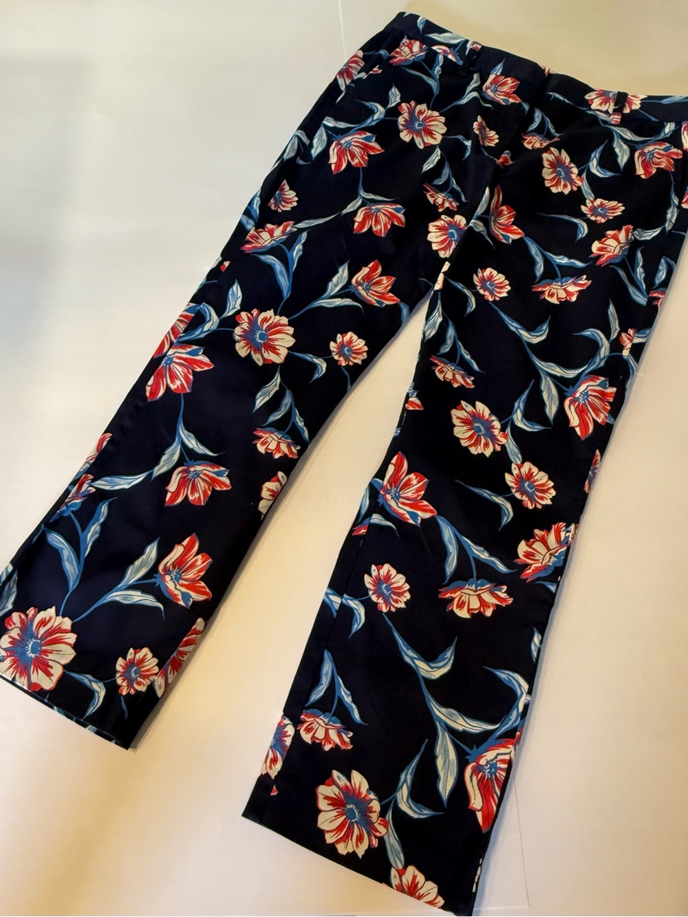 Lands End Red White and Blue Floral Mid Rise Stretch Floral 14T